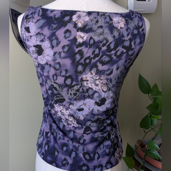 Ninety Women's Size SP Purple Animal Floral Print Sleeveless Blouse - Picture 4 of 7